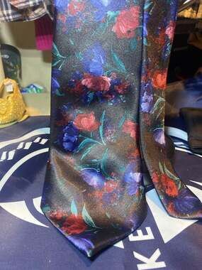 Young America Vintage Floral Polyester Necktie Blue Red Purple